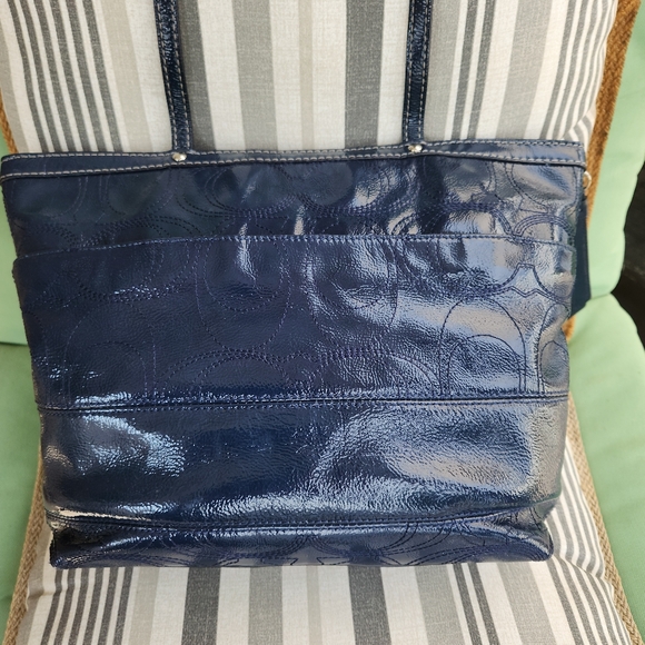 Coach 19198 Vintage Patent Leather Stitched Signature Tote/ Shoulder Bag - Picture 8 of 15